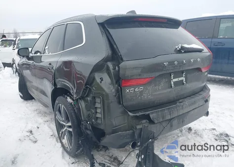 2021 Volvo Xc60 T5 Momentum z USA, uszkodzony, nr VIN YV4102RKXM1759014